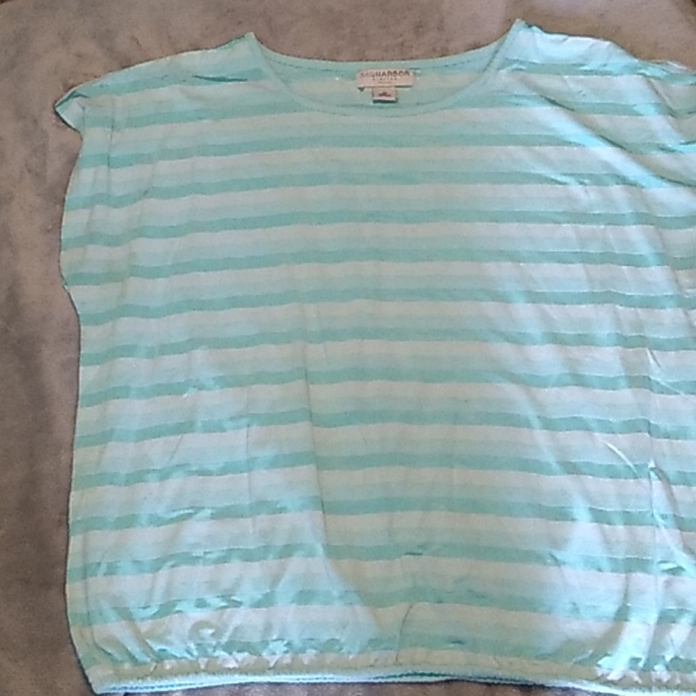 Short sleeve shirt